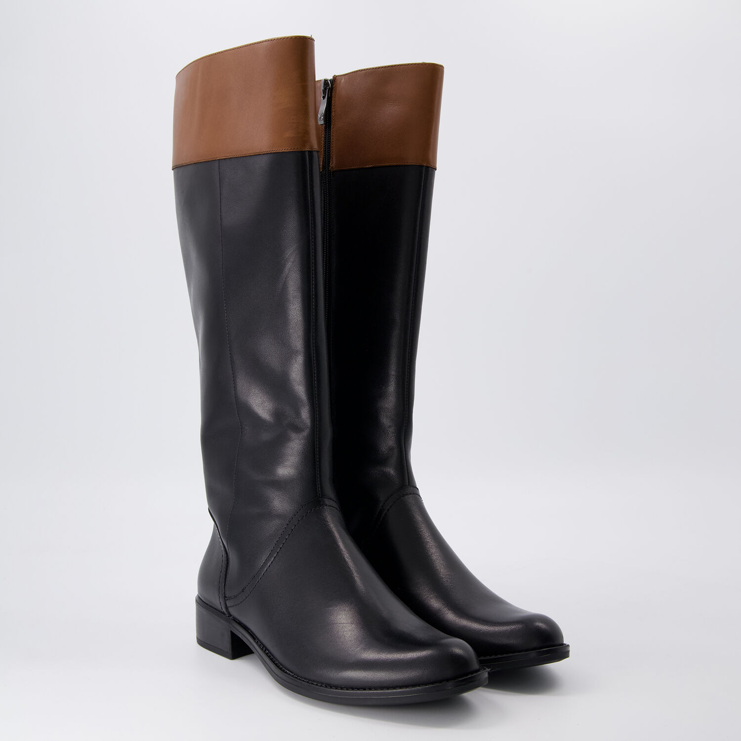 Schwarz-braune kniehohe Stiefel aus Leder TK Maxx de