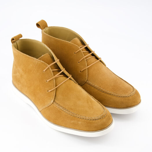 Kamelbraune Chukka-Stiefel aus Wildleder - Bild 1 - bitte auswählen, um das Bild zu vergrößern