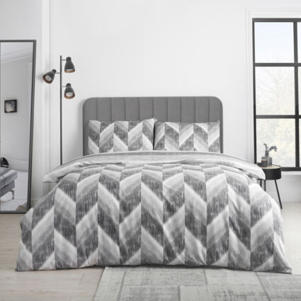 Single Grey Kamari Stripe Duvet Set - Image 1 - please select to enlarge image