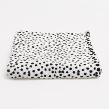 Black & White Patterned Towel 130x70cm - TK Maxx UK