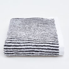 Black & White Patterned Towel 130x70cm - TK Maxx UK