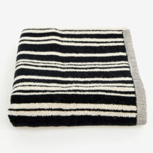 Black & White Patterned Towel 130x70cm - TK Maxx UK