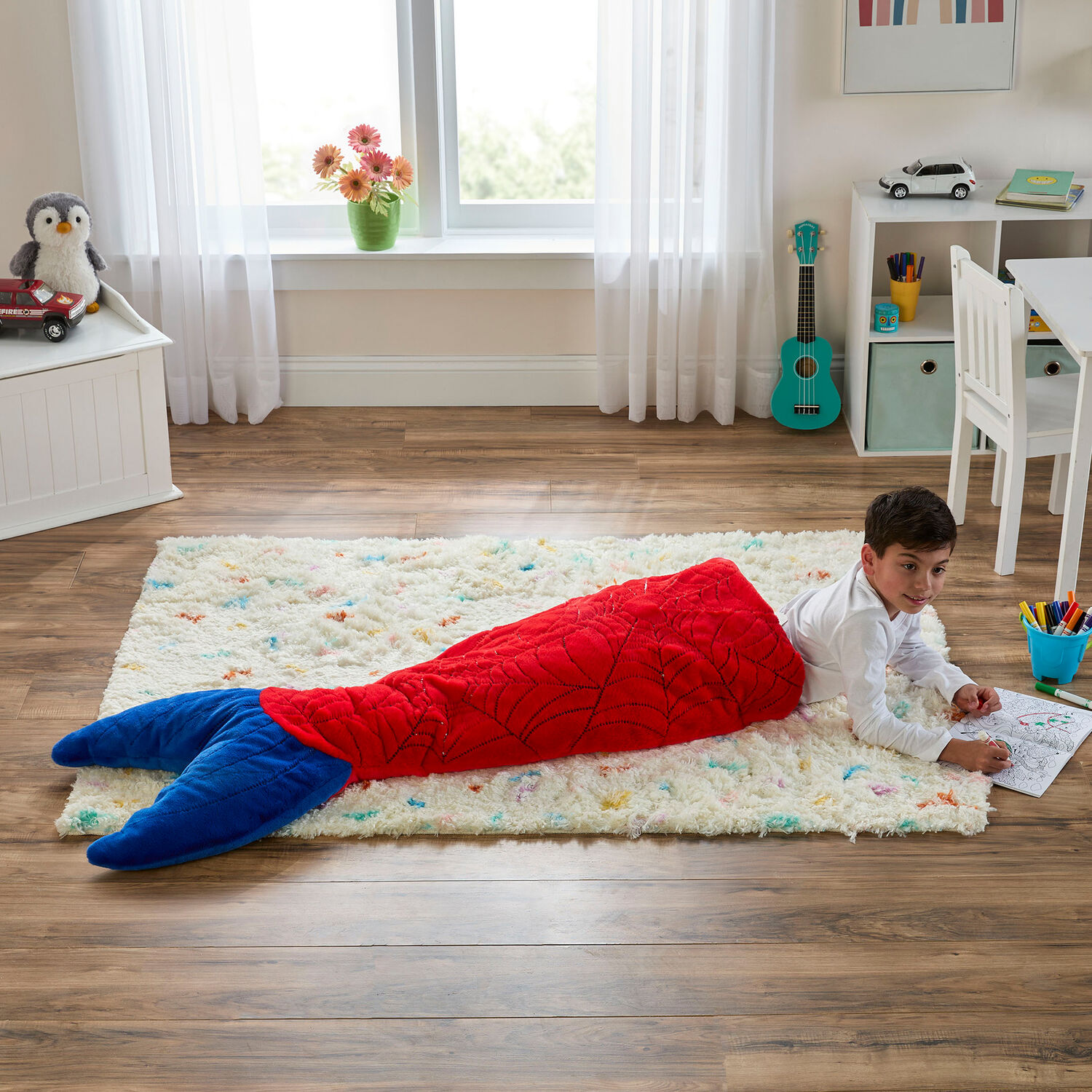 Snuggle Tail Studio Mermaid Blanket Red Blue Faux Fur Sequined Web