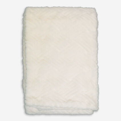 White Reversible Faux Fur Throw 127x152cm  - Image 1 - please select to enlarge image