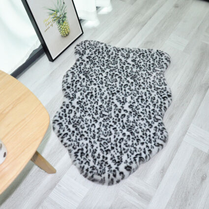 Grey Leopard Pattern Rug 90x60cm - TK Maxx UK